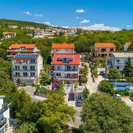 Studio In With Sea View, Terrace, Air Conditioning, Wifi 4626-6 * Crikvenica
