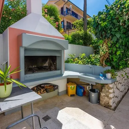 Studio In With Sea View, Terrace, Air Conditioning, Wifi 4626-6 Crikvenica