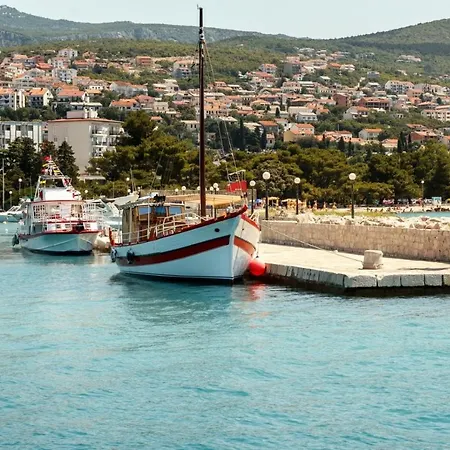 Apartment Studio In With Sea View, Terrace, Air Conditioning, Wifi 4626-6 Crikvenica